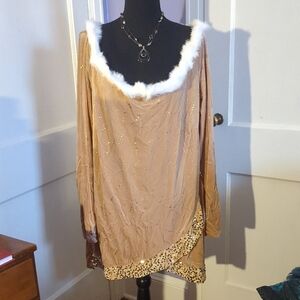 NWT 🏷️ Plus Size 3X Elegant Tan & Gold Top with Faux Fur Accent